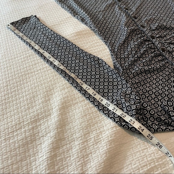 NWT “AND NOW THIS” Small, Black w/ White Long Sleeve Geo Print Polo Shirt - Picture 8 of 16